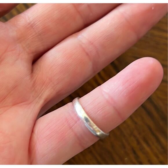 Clear colored Crystals (April Birthstone) Adjustable Toe Ring / Kid's Ring in S - Picture 5 of 7